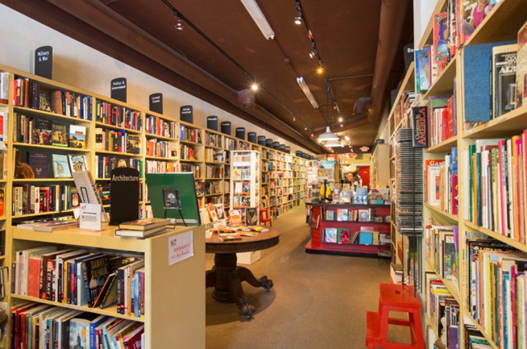 5 bookstores to make you forget the e reader Creative Loafing