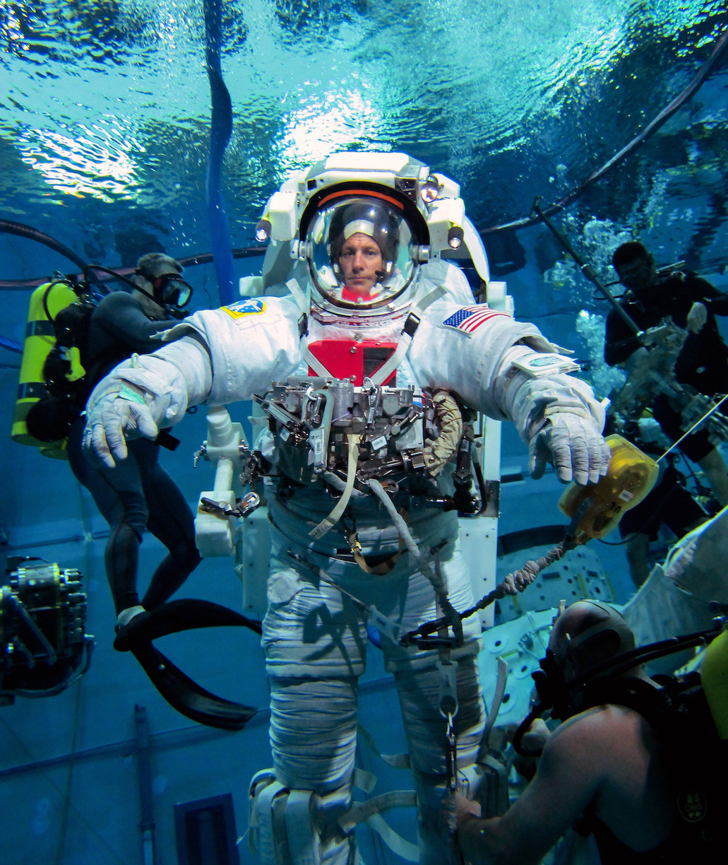 Astronaut in the ocean. Астронавт оушен. Астронавт в океане. Астронавт песня. Astronaut in the Ocean рок версия.