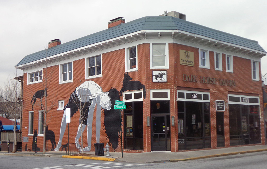 Darkhorse Tavern Exterior