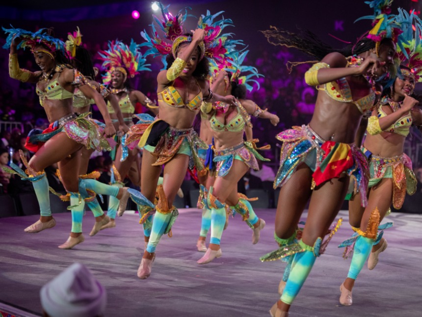 Universoul Circus Large 860x645