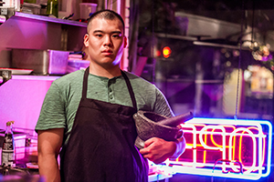 ORAL Oral Critics Talat 300