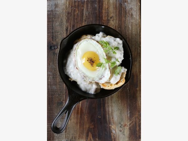 Cheddar Biscuits And Gravy V2 Low (1)