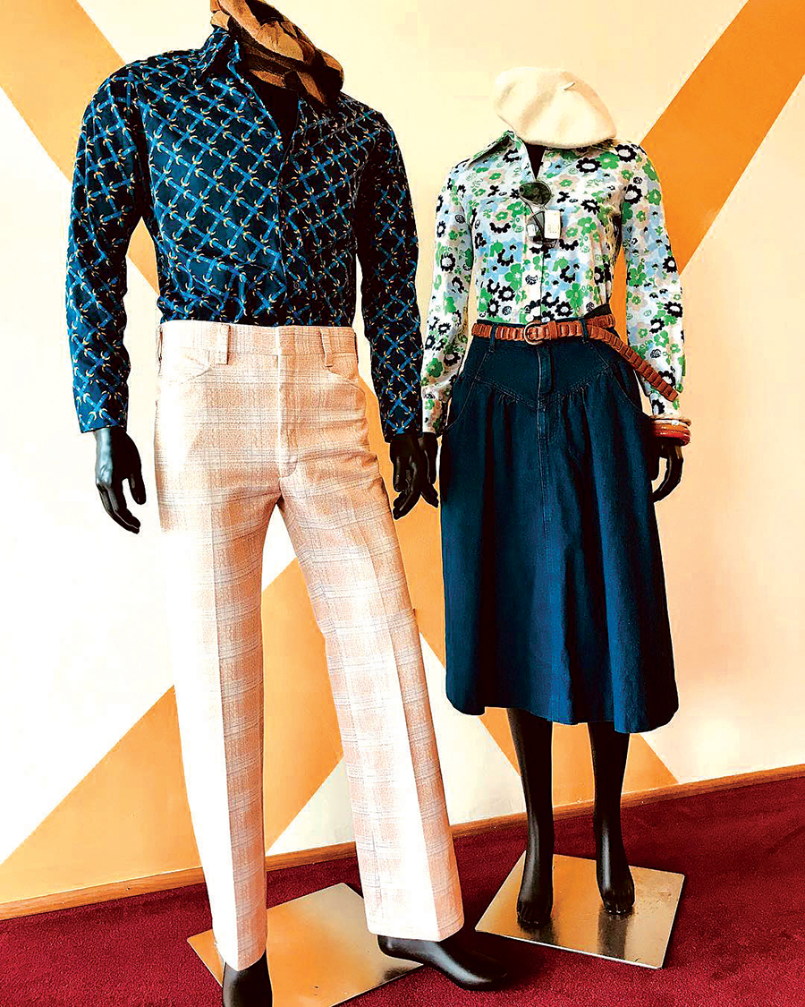 Nancys Vintage Shop His Hers Web