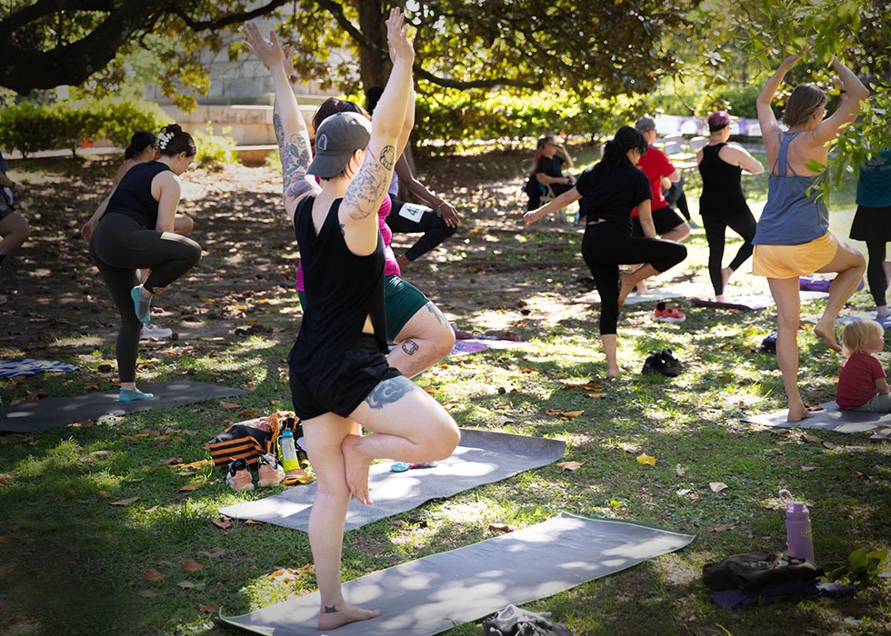 Oaklandyoga Feat