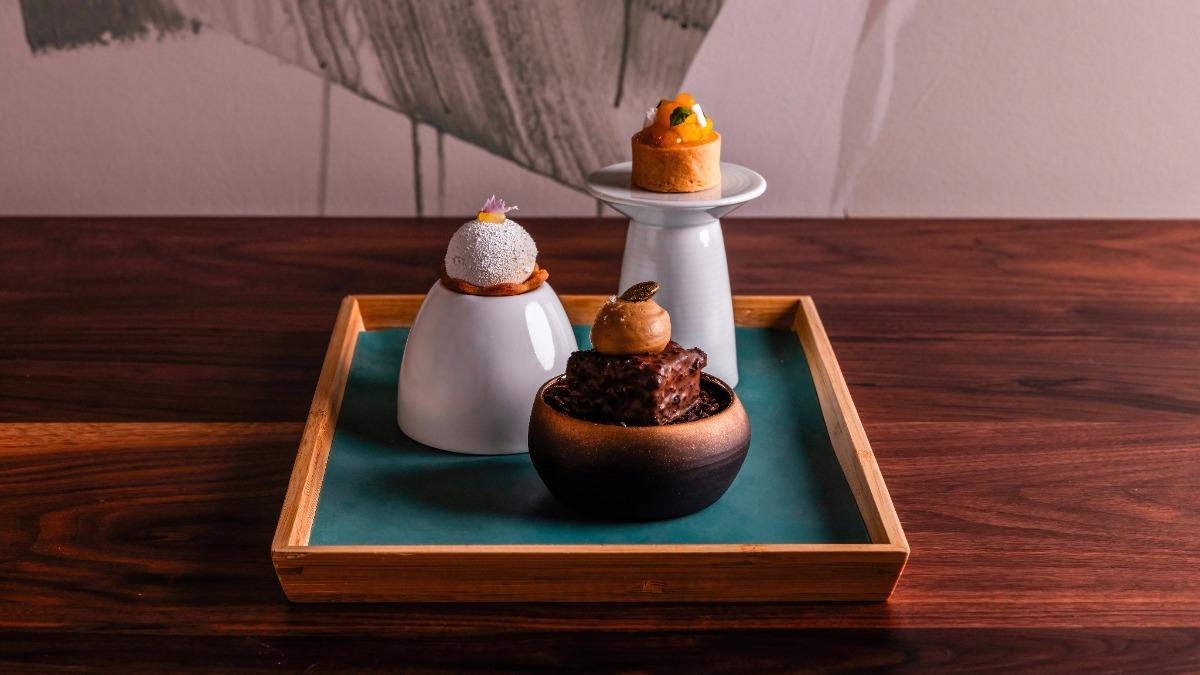 Petit Fours Photo By Graftable (IG  @grftbl)   17