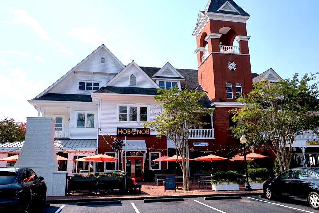 Hobnob Tavern   Vinings