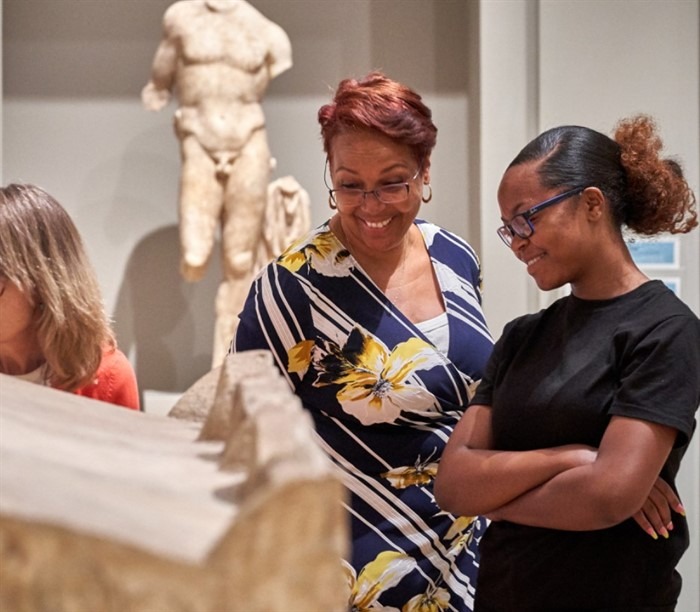 Creative Collaboration With MO