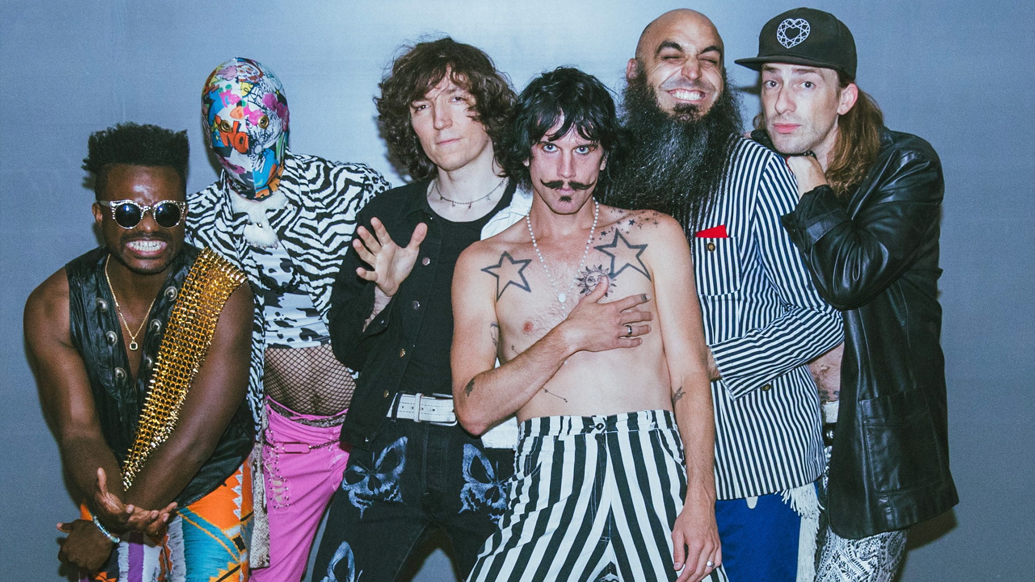 052325 FOXYSHAZAM ForSite
