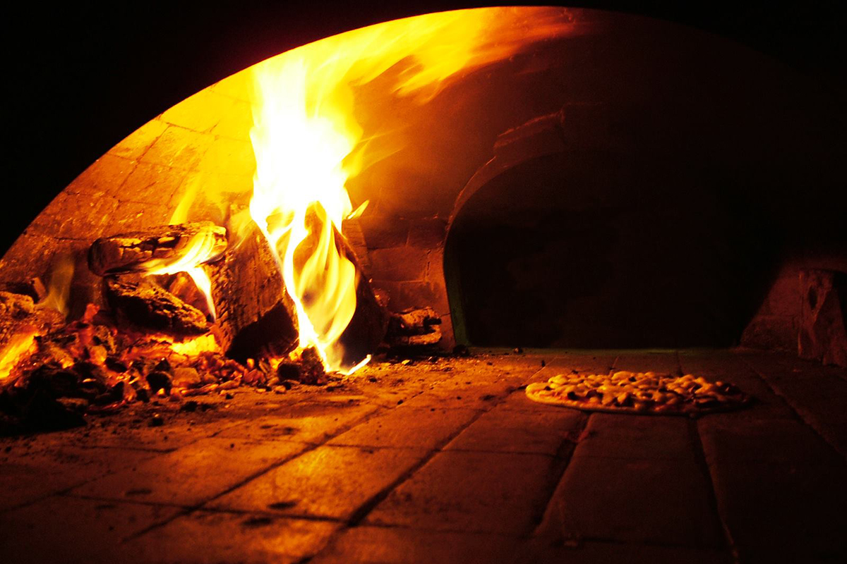 Firepit Pizza Tavern