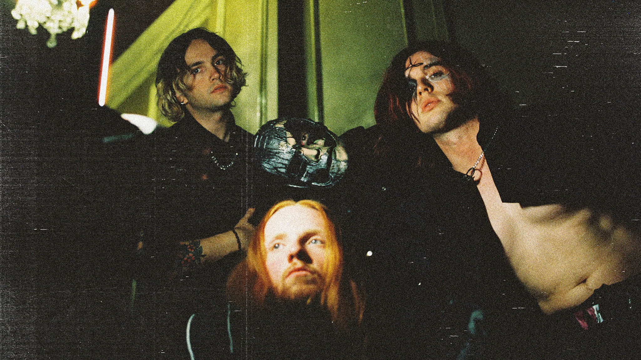 051125 STATICDRESS ForSite