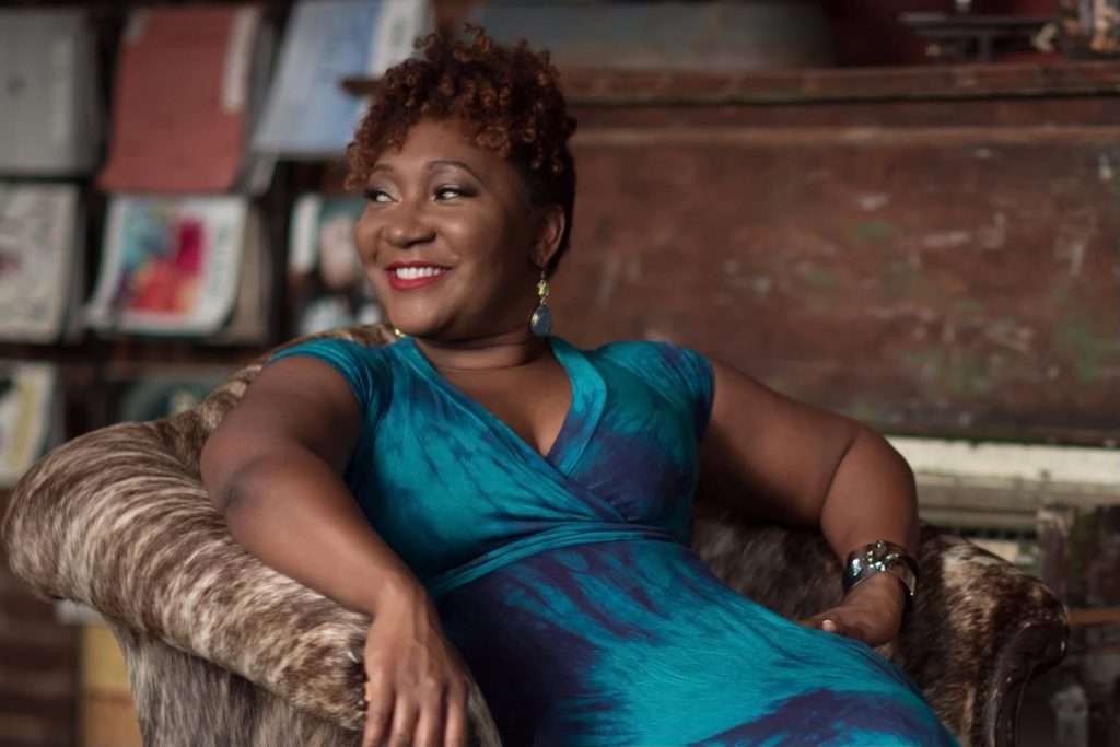 67c770a8ff8464cc1e9137ea Rhonda Thomas Pic 1024x683