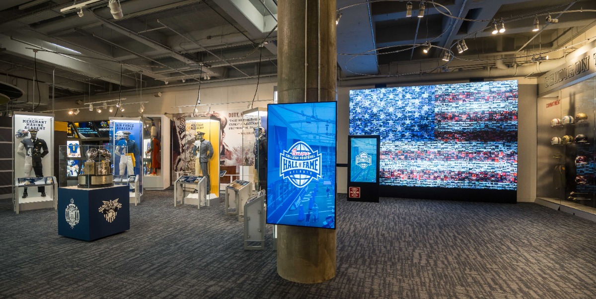 Military Exhibit Space 17