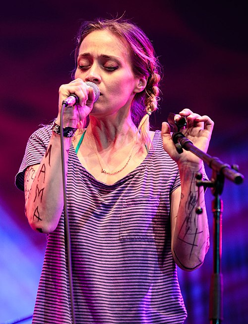 500px Fiona Apple By Sachyn Mital (cropped)