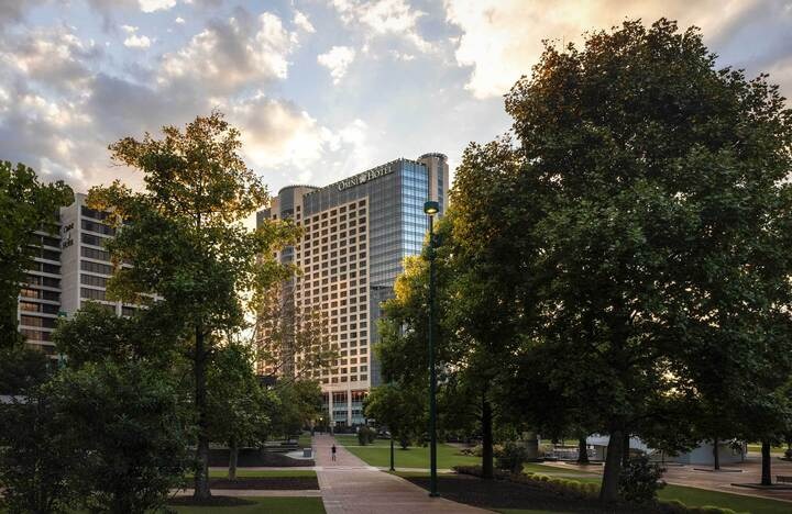 Atlcnn Omni Atlanta Hotel At Centennial Park 2024 Exterior Sunset 2880x1870 720