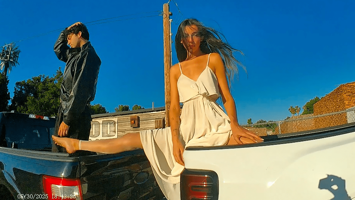 19201080.101925 BETWEENFRIENDS