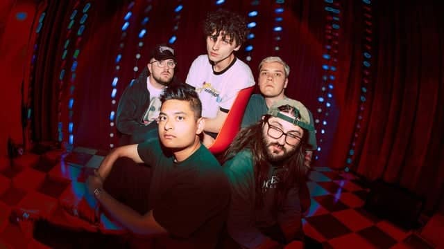 2d7c9f35 Dfb1 4694 8d5a 028b86eb3c60 RETINA PORTRAIT 16 9