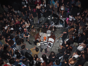 They Are Gutting A Body Of Water 307x230