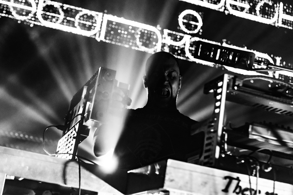 Author+and+punisher+ft+size