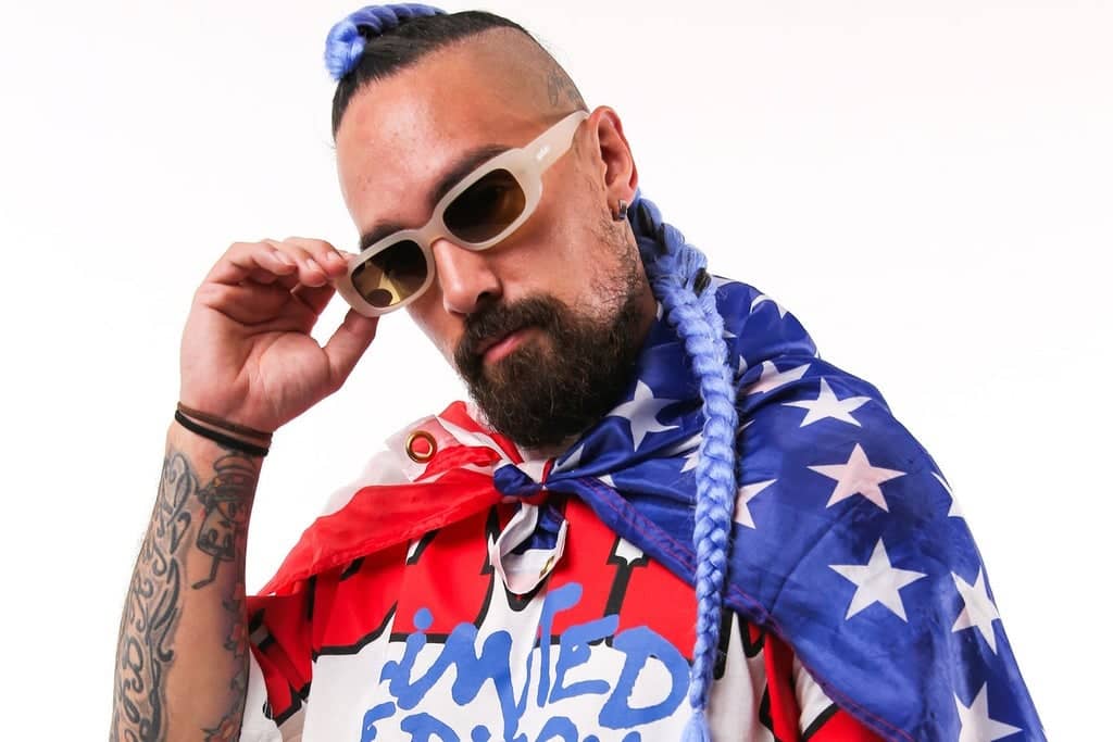 4c0f668a 99f3 4cc3 B109 5b1dc3f80f50 TABLET LANDSCAPE 3 2