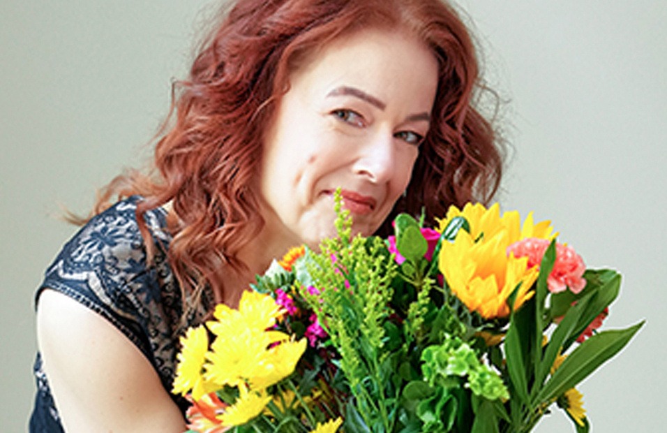 Gwen Hughes At Rialto