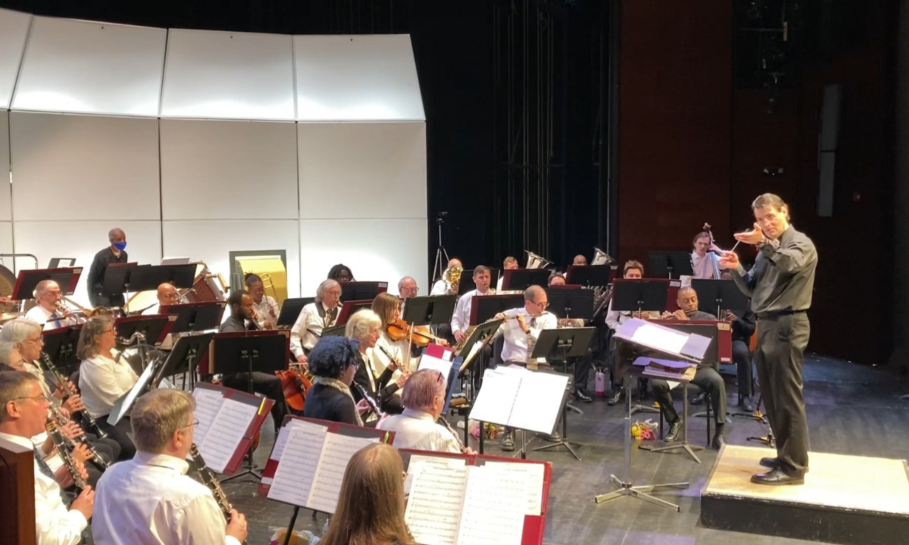 F9ff4cb9 5c08 448a 85c9 946ed38f21664a4c697b 0b61 48ea Ab4a B991015d3ff0