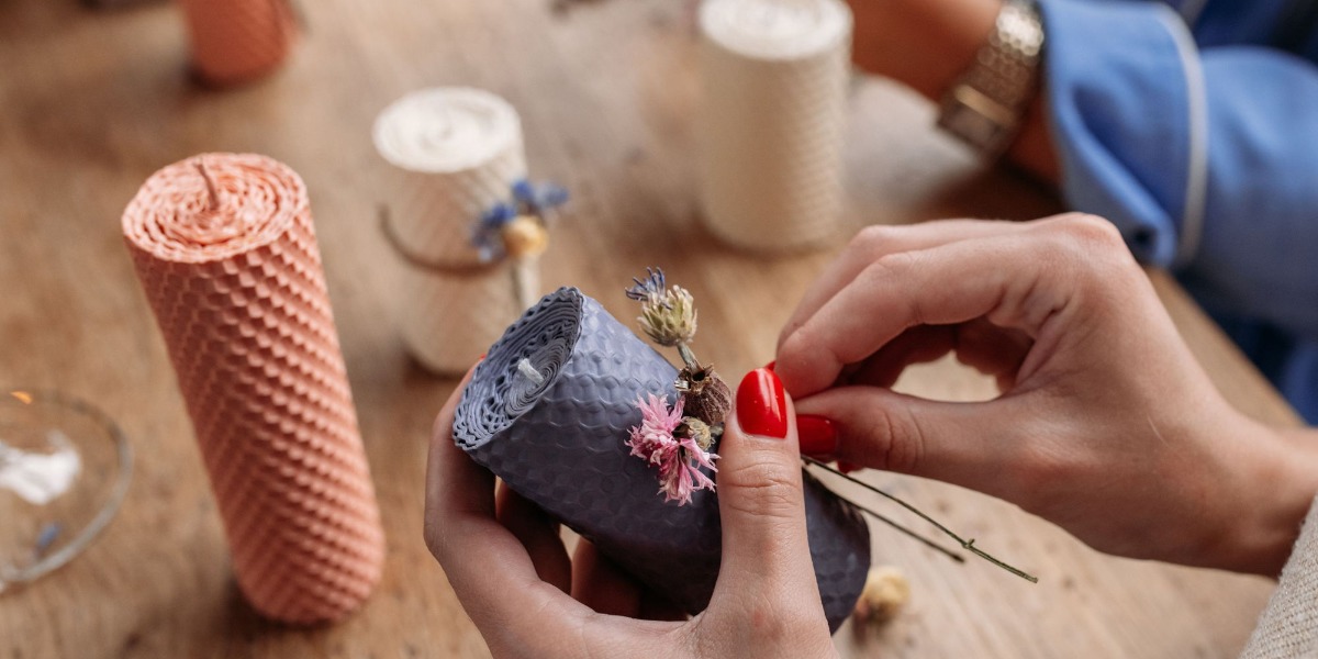 123403 Create Custom Candles With Instructor Jocelyn   Candle Making Class By Classpop!