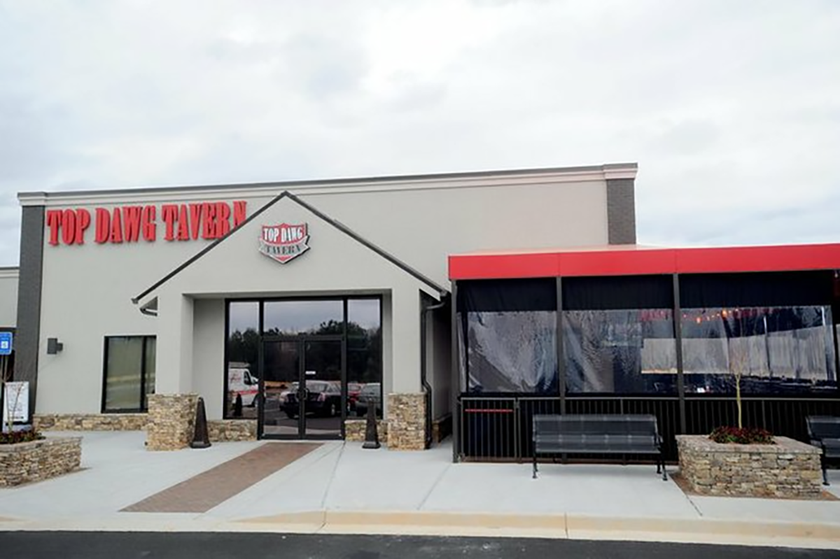 Top Dawg Tavern   Bethlehem GA