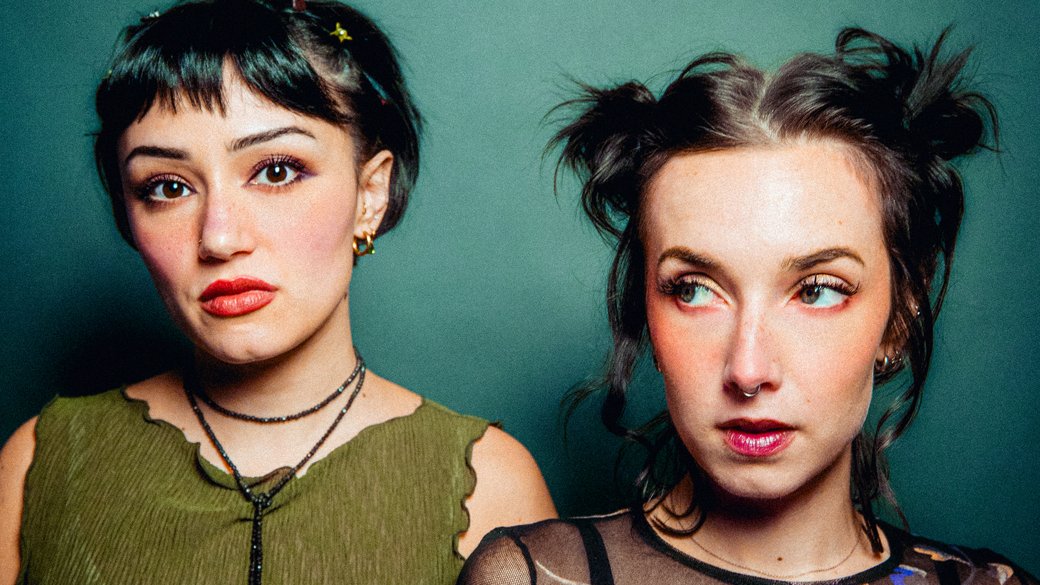 061226 Daisygrenade ForSite