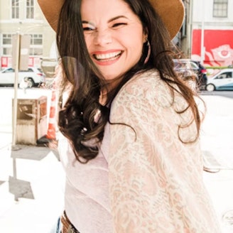 348f7624 6826 4d22 B72a 6b446edbaa75