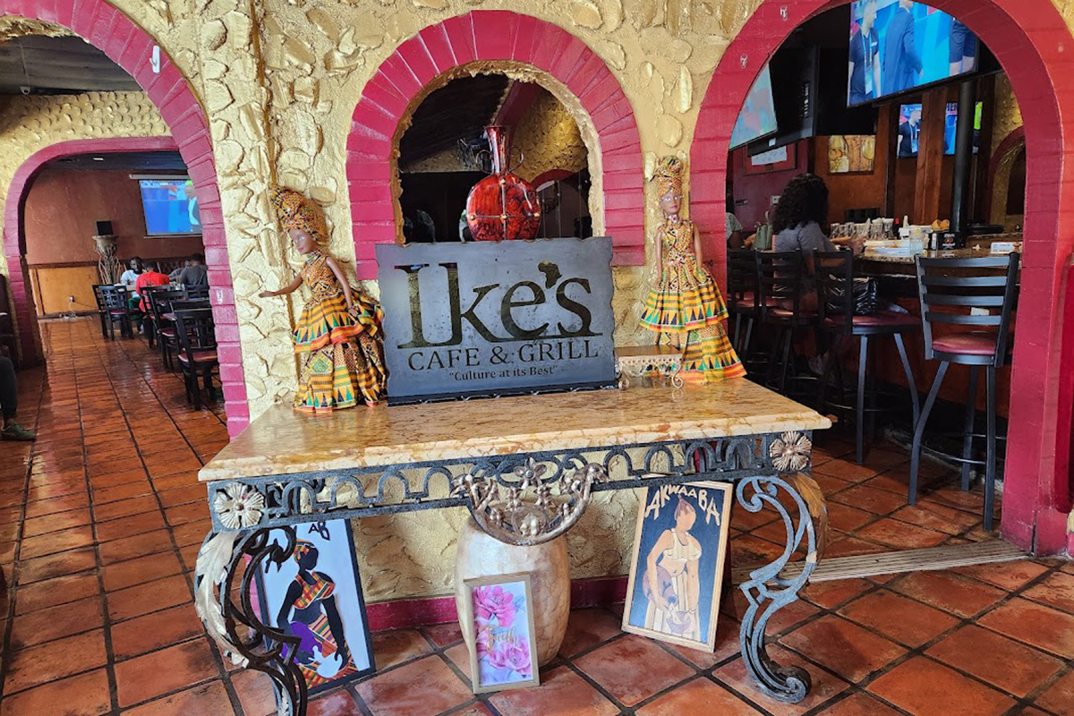 Ike's Cafe & Grill   Norcross