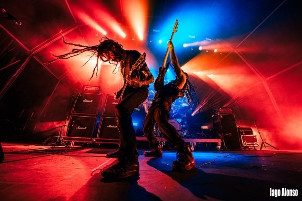 Dopethrone+FT+size