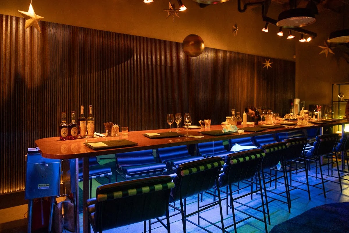 7th House Dining Interior