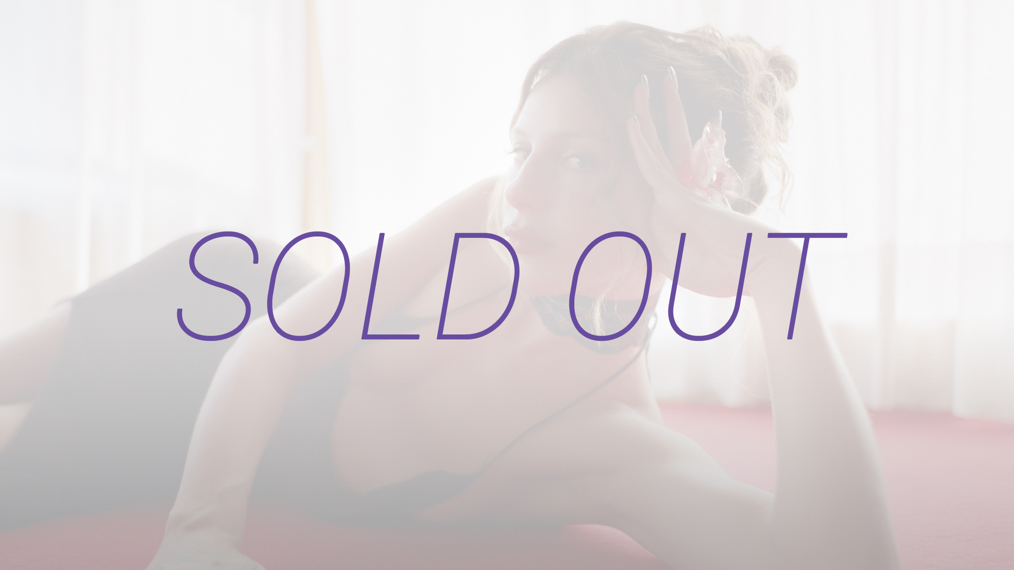 110526 Qendresa Soldout