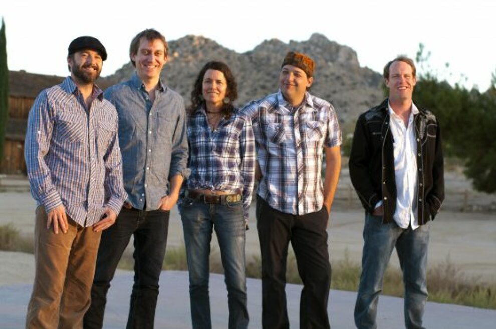 Donna The Buffalo Band Bio  Photo