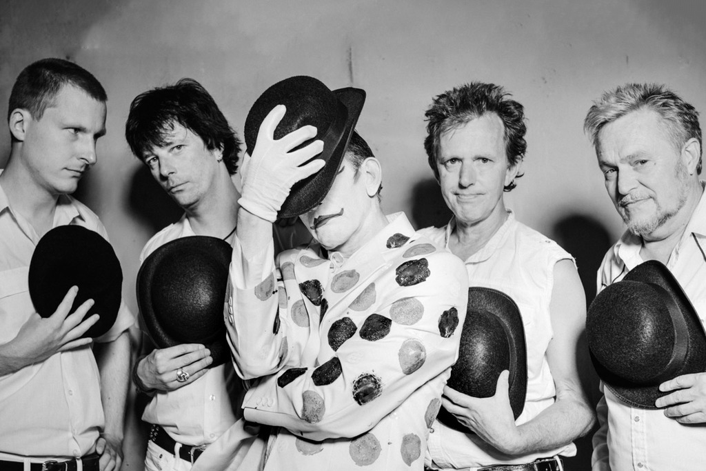 7c48dbe8 68bb 491d 967c 59100e90982e 867381 TABLET LANDSCAPE 3 2