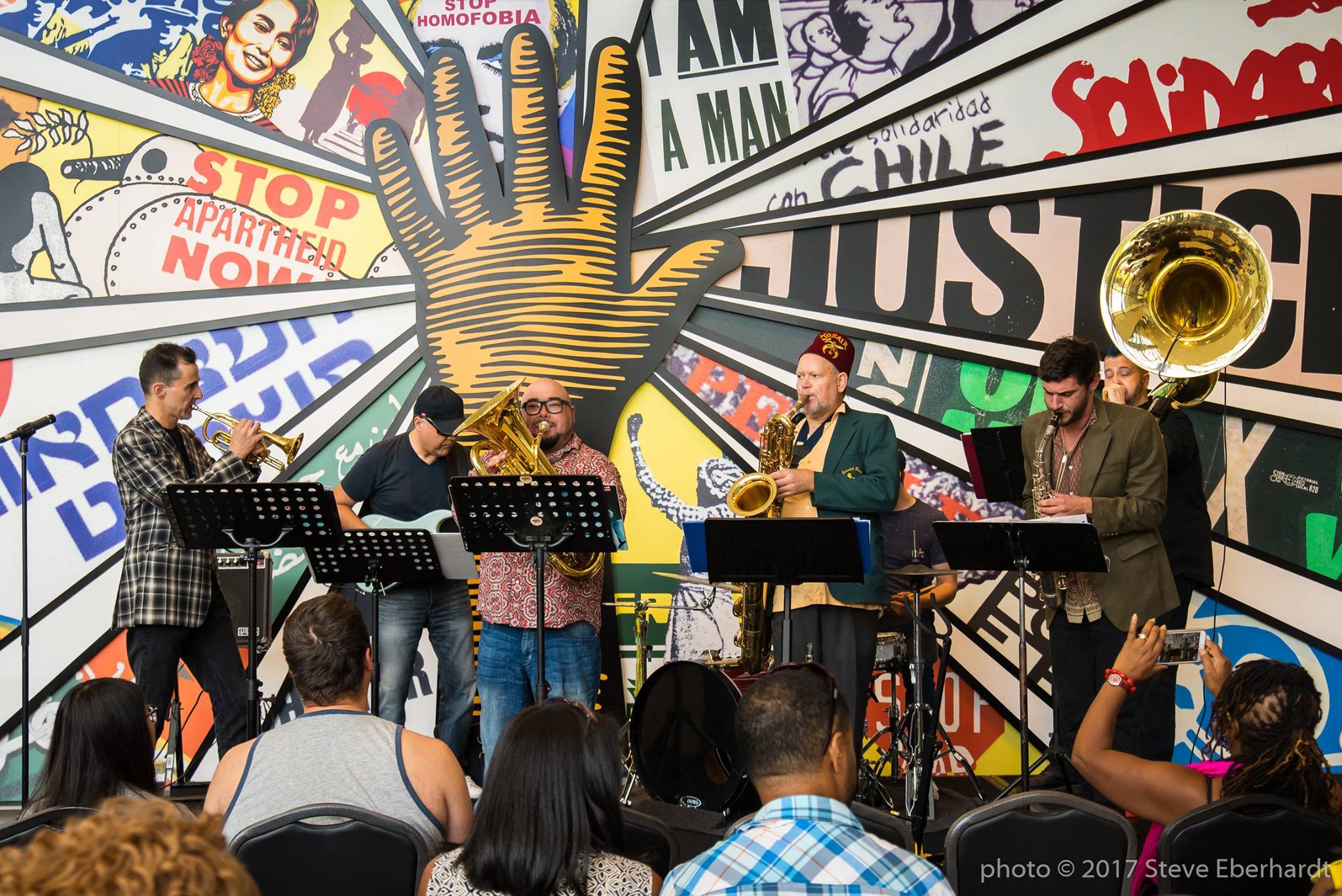 4wako CCHR 2 8 12 17