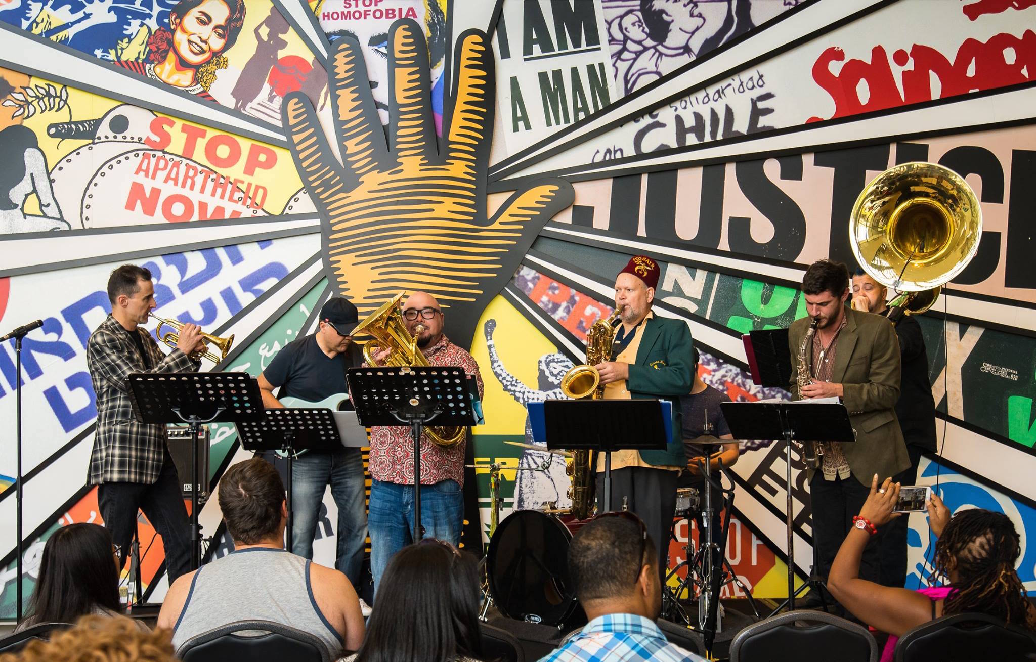 4wako CCHR 2 8 12 17