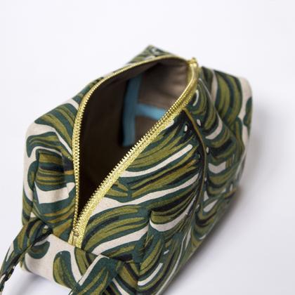 Dopp Kit 47 210x210 Crop Center@2x