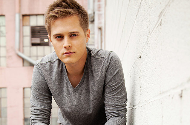 Lucas Grabeel Press 2014 650 430
