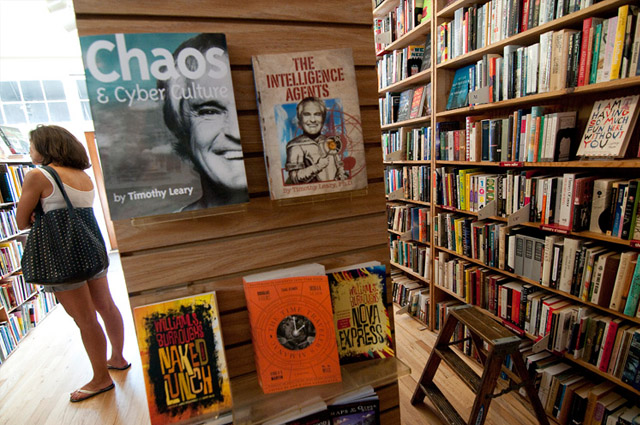 A Capella Books Magnum