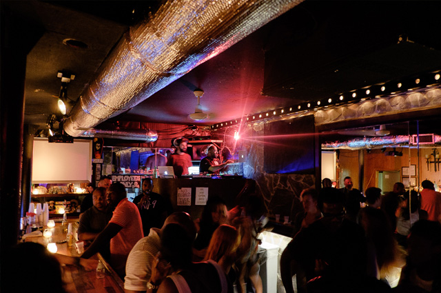 El Bar Magnum