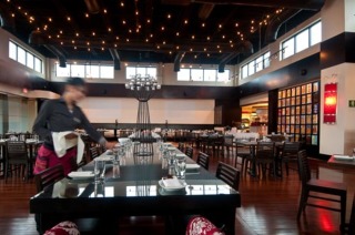 40659 Food Feature1 1 44 Tuk Tuk