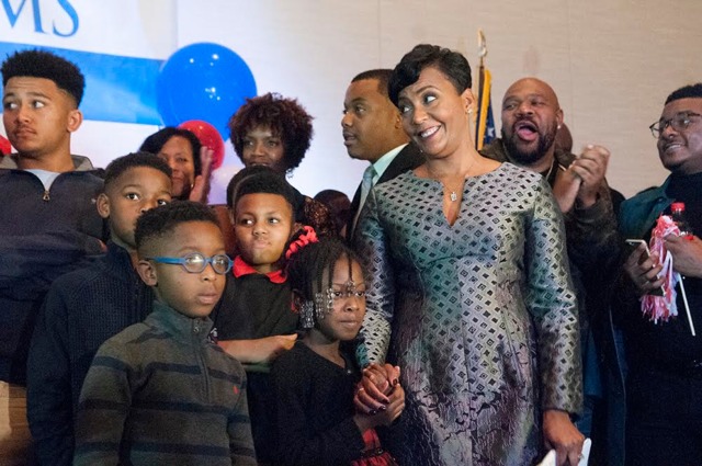 KeishaPartyJoeff1.5a280c3d0d757