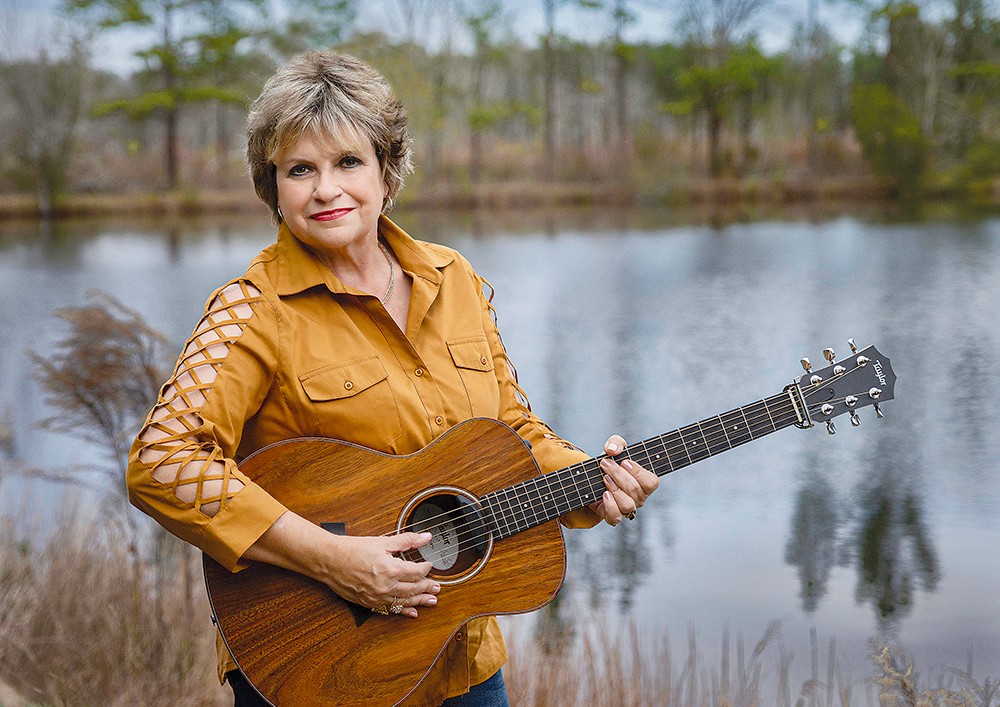 FULL-TIME MUSICIAN: EG Kight. Photo credit: BONNIE R. GEHLING