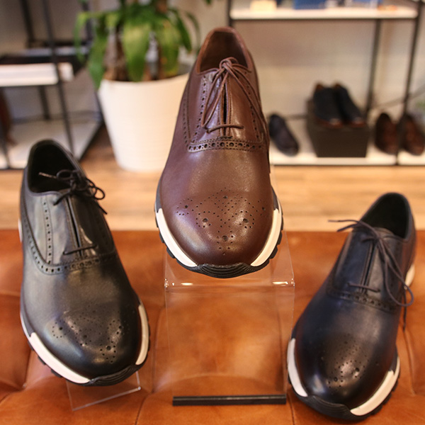 Cachee Leather Sneaker