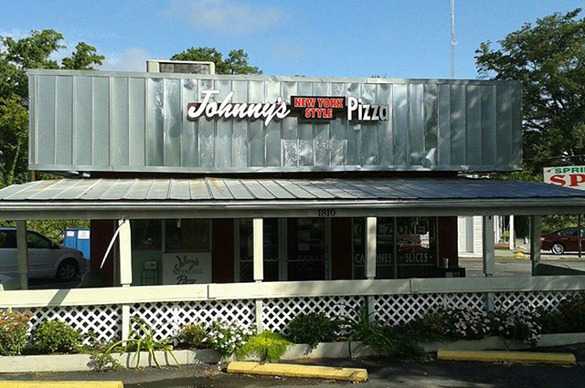 Johnny's Pizza Cheshire Bridge