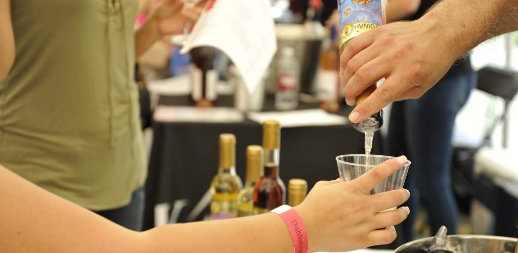 Artsandwinefest 08d3d9e8 F007 4a41 91dd 8ddaf5875cea