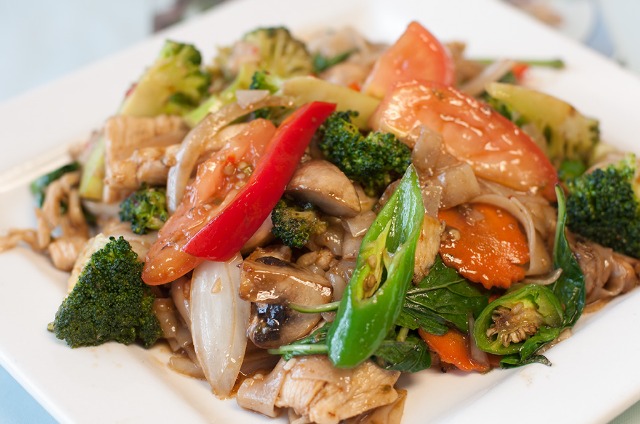 Thai Restaurant Lead Little Bangkok Druken Noodles Staff Photo