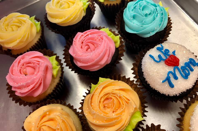 Smallcakes Cupcakery