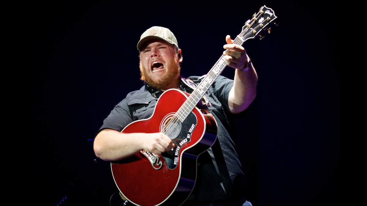 Luke Combs, Cody Johnson, Zach Bryan & Wade Creative Loafing